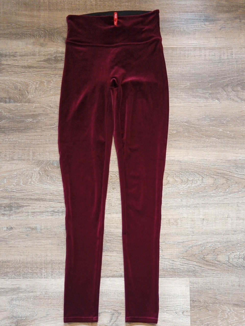 Spanx High-Waist Velvet Leggings Size Small Wine